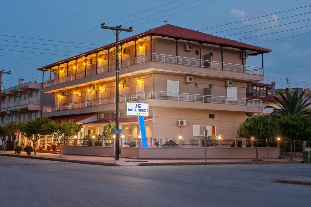 ניי פורי Hotel Grekas מראה חיצוני תמונה