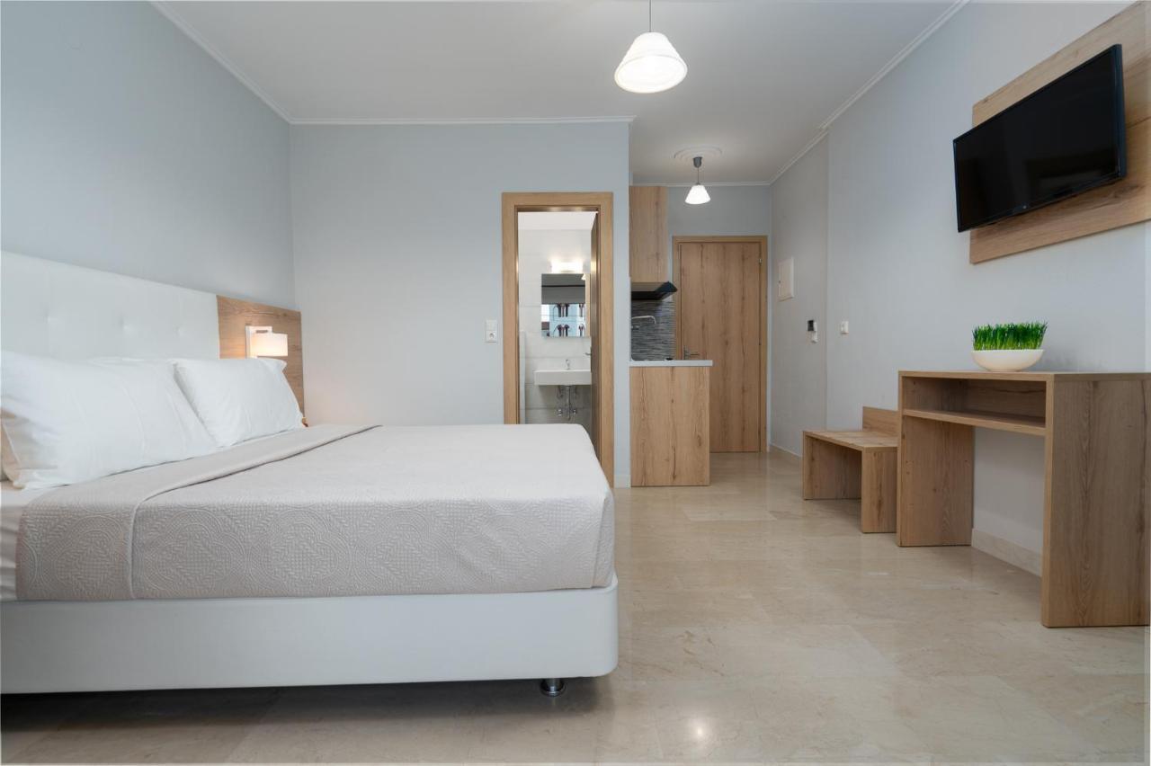 ניי פורי Hotel Grekas מראה חיצוני תמונה
