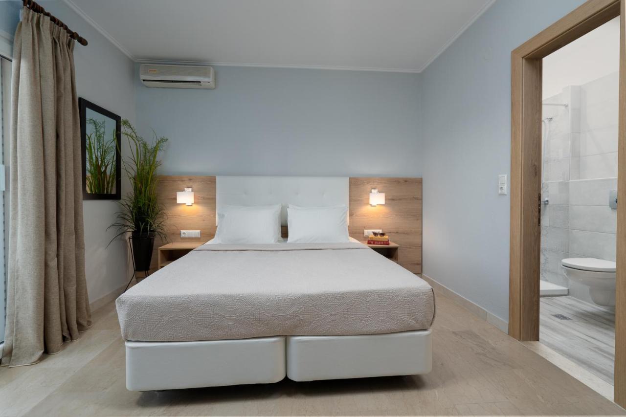 ניי פורי Hotel Grekas מראה חיצוני תמונה