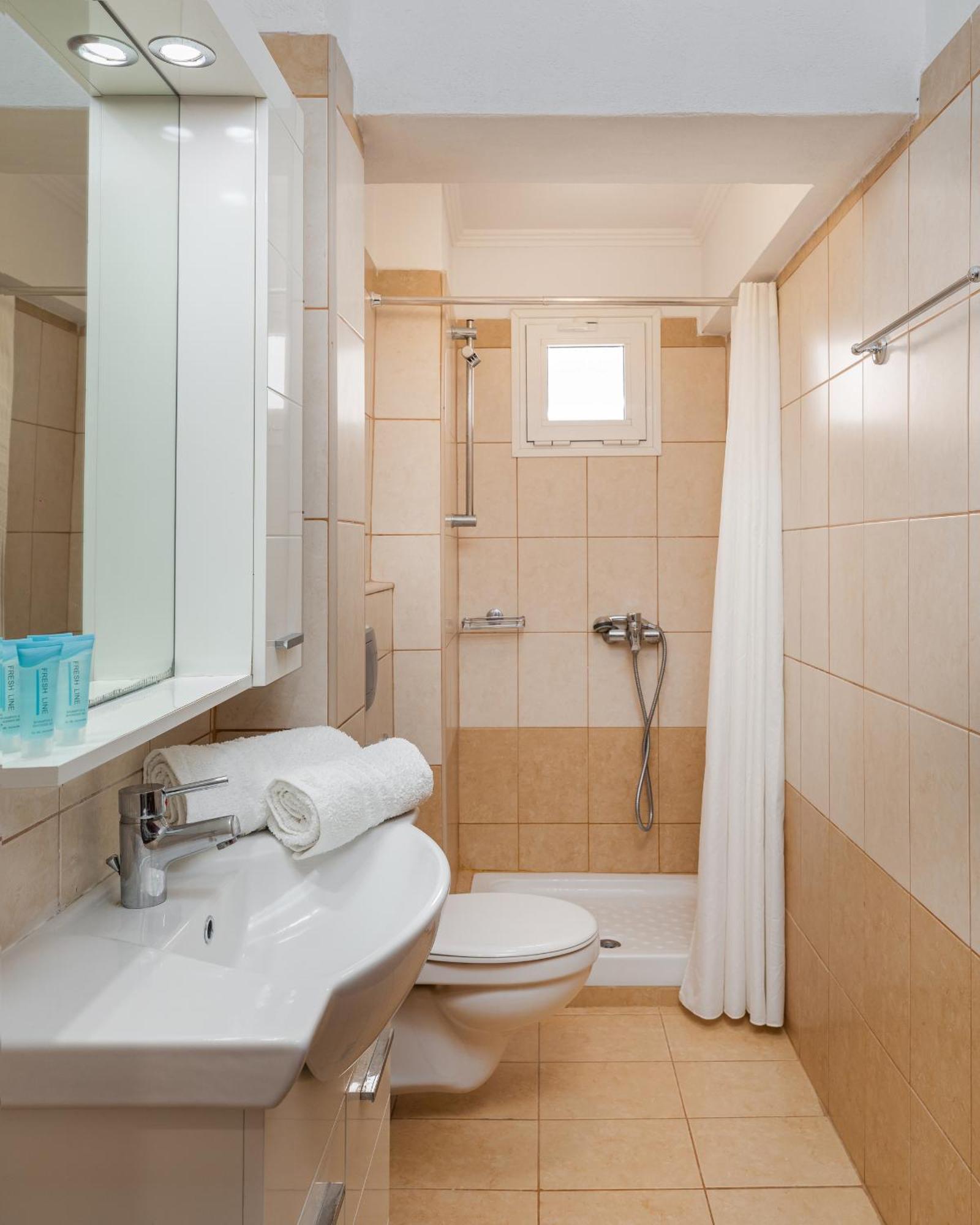 ניי פורי Hotel Grekas מראה חיצוני תמונה