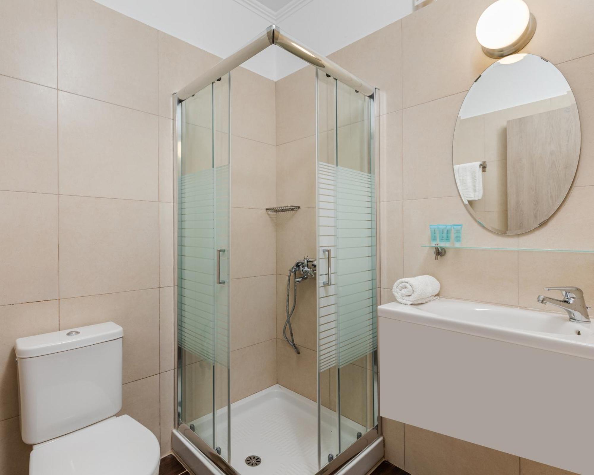 ניי פורי Hotel Grekas מראה חיצוני תמונה