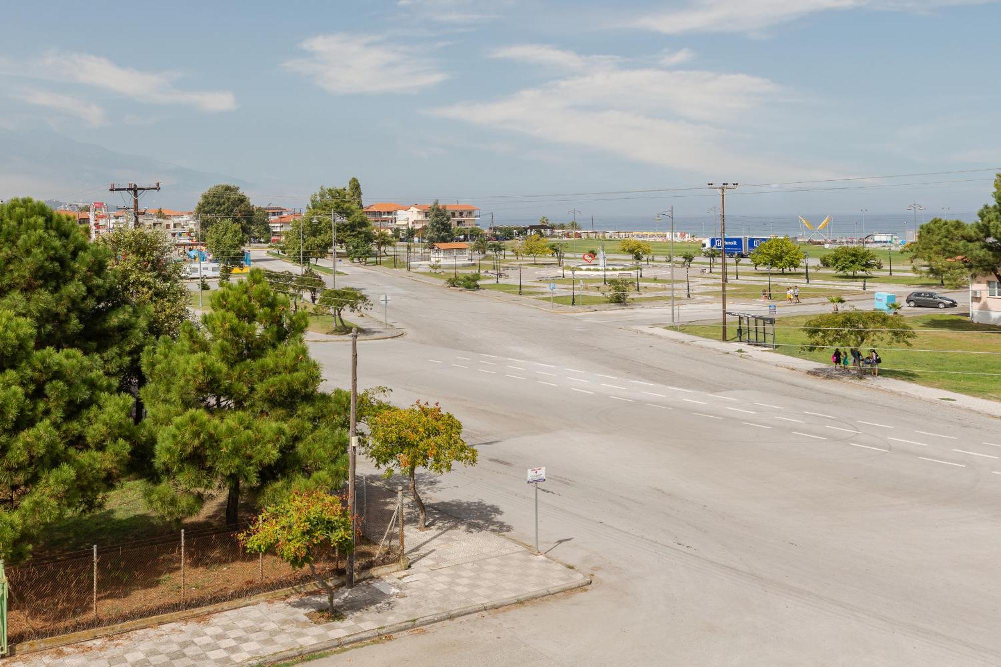 ניי פורי Hotel Grekas מראה חיצוני תמונה